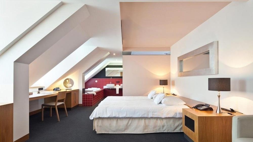 Hotel-Residence Am Klouschter モンドルフ・レ・バン エクステリア 写真
